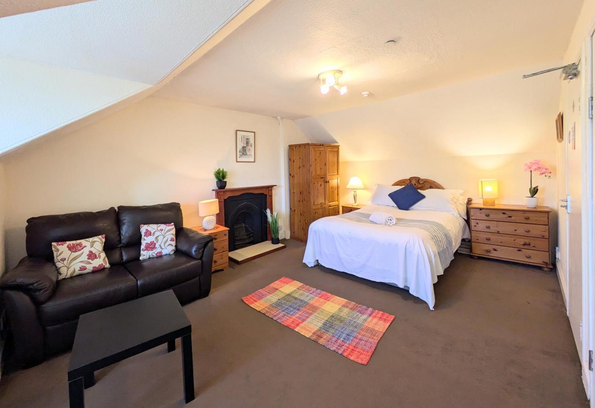 Hollybank - Ensuite Room & Use Of Large Shared Kitchen Dumfries Exterior photo